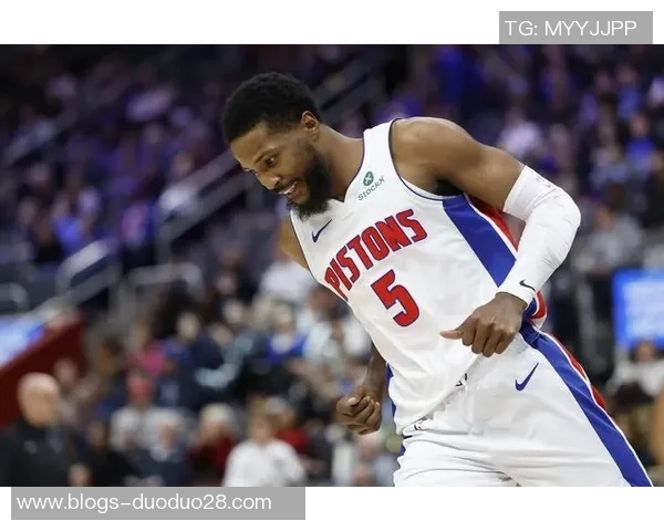 掘金队对阵黄蜂队创下58分胜差的精彩比赛回顾与分析